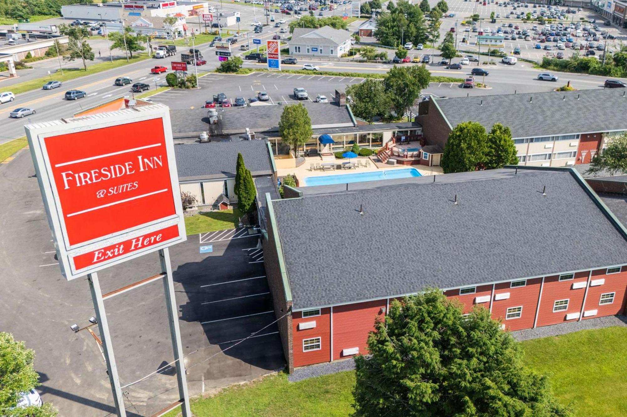 Fireside Inn & Suites Waterville Exterior photo