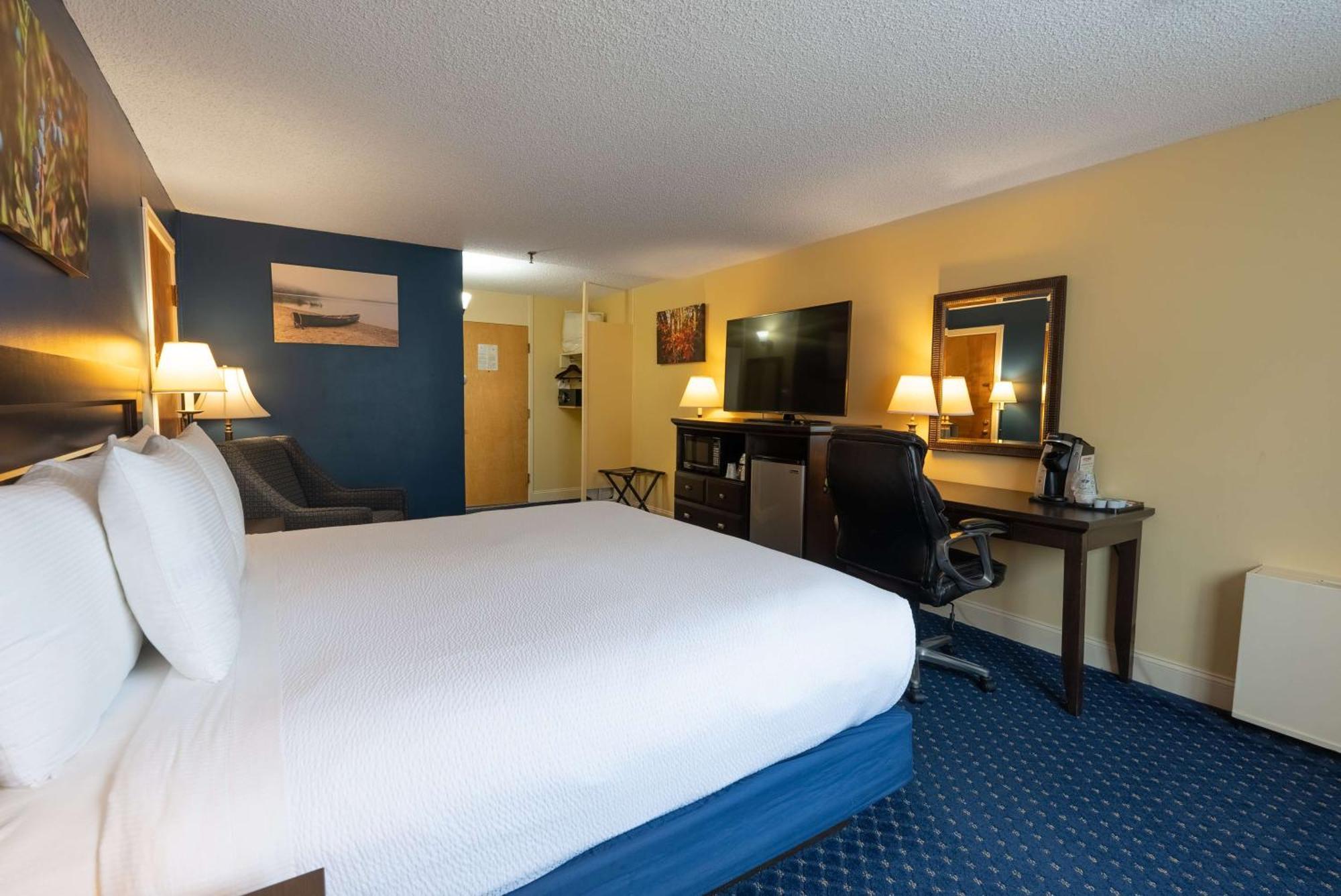 Fireside Inn & Suites Waterville Exterior photo